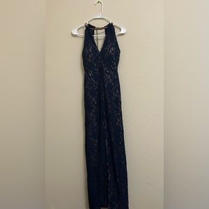Sparkling blue prom dress. Size: 3/4